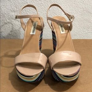 Steve Madden Nude Multicolor Patent Wedge size 8
